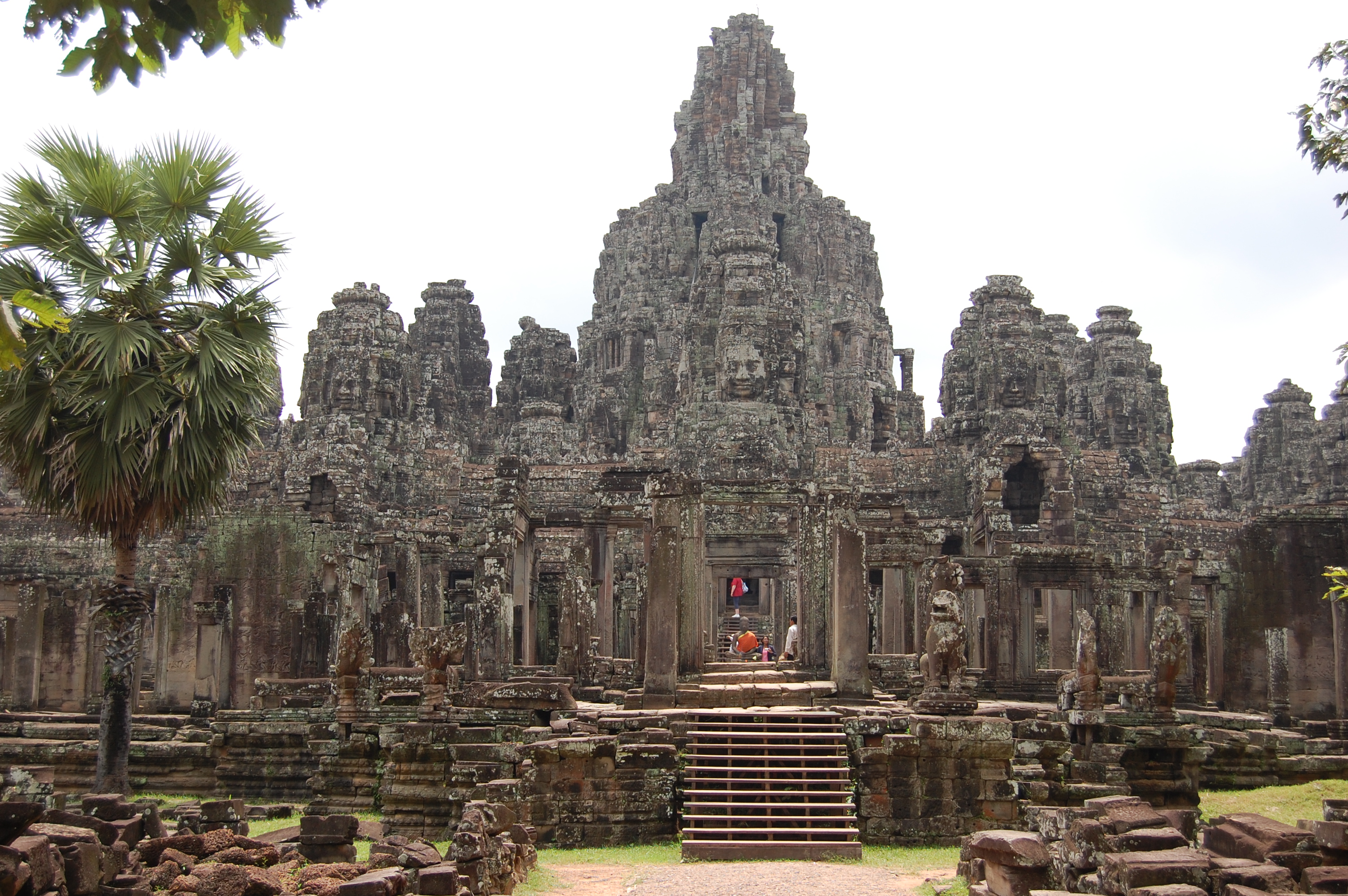 angkor wat, world's biggest temple